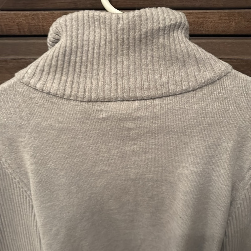Over sized Sonoma mock turtle neck size large - Picture 7 of 7